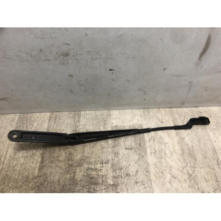 Bras essuie glace avant gauche VOLKSWAGEN POLO 6 PHASE 1 d’occasion