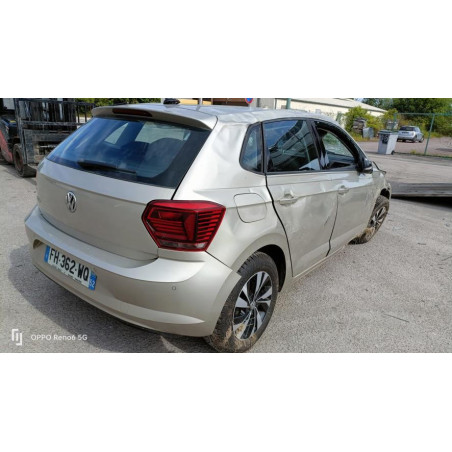 Bras essuie glace avant gauche VOLKSWAGEN POLO 6 PHASE 1 d’occasion