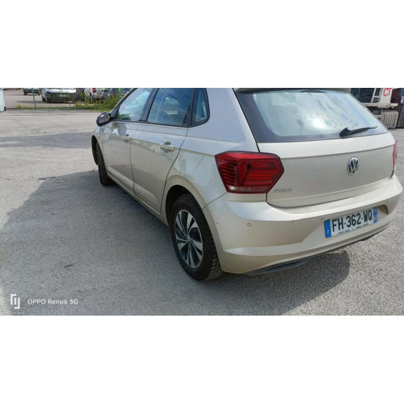 Bras essuie glace avant gauche VOLKSWAGEN POLO 6 PHASE 1 d’occasion