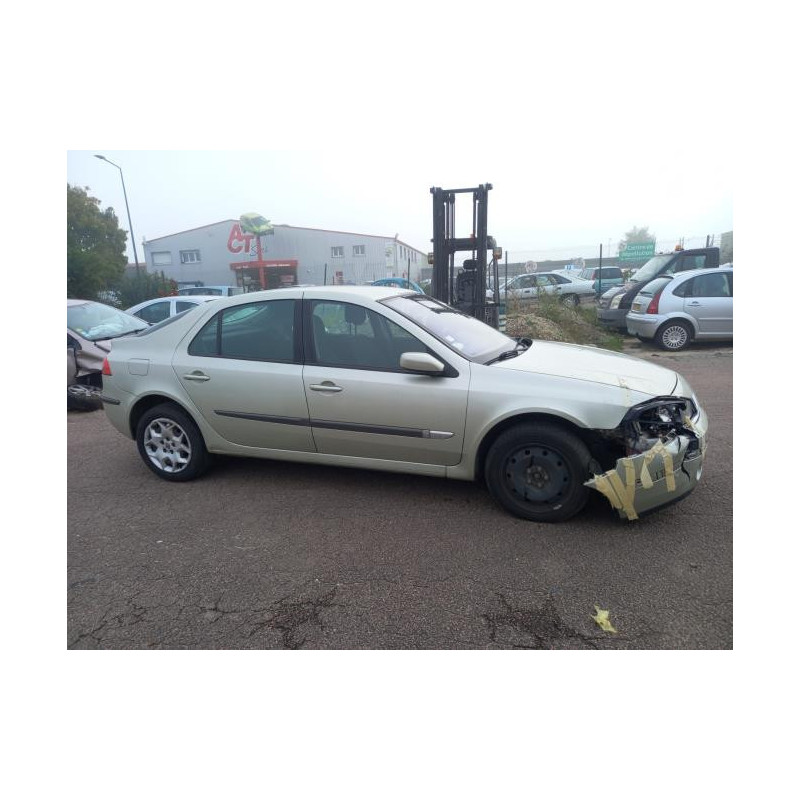 Feu arriere principal gauche (feux) RENAULT LAGUNA 2 PHASE 2 d’occasion