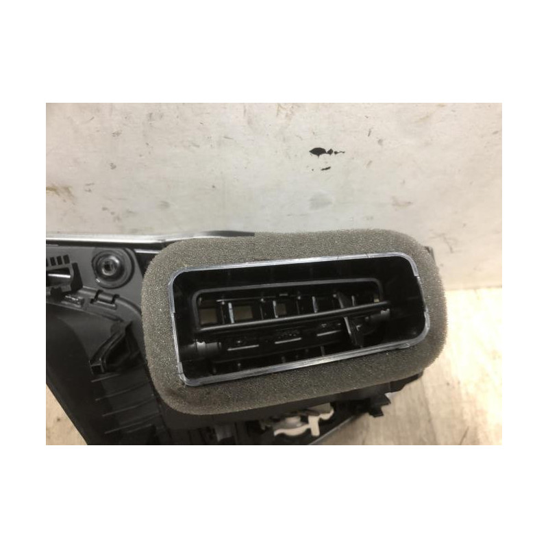Aerateur tableau de bord avant gauche VOLKSWAGEN POLO 6 PHASE 1 d’occasion