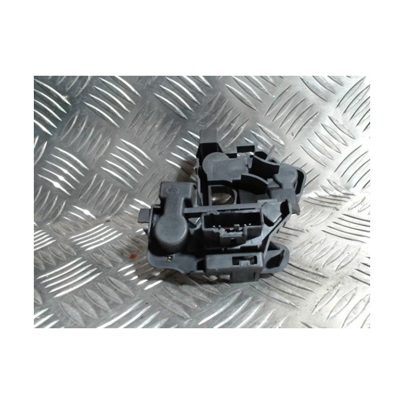 Platine feu arriere droit PEUGEOT 206 PHASE 1 d’occasion