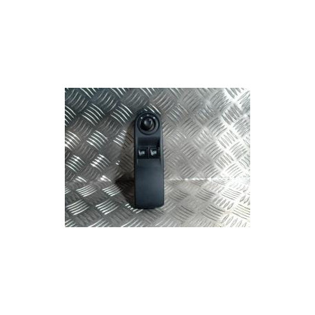 Interrupteur de leve vitre avant gauche RENAULT CLIO 4 PHASE 1 d’occasion