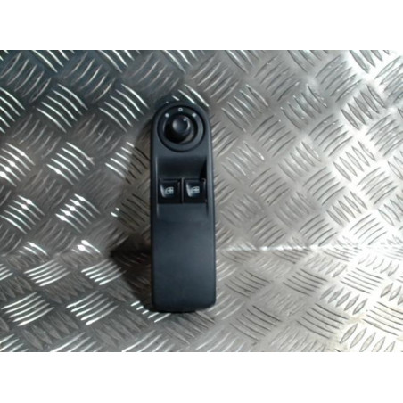 Interrupteur de leve vitre avant gauche RENAULT CLIO 4 PHASE 1 d’occasion