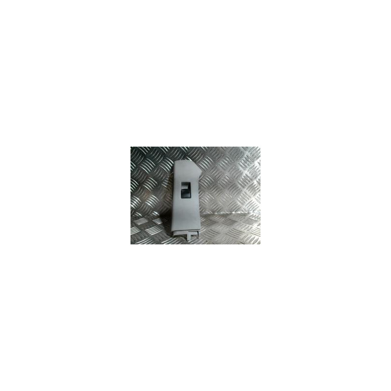 Interrupteur de leve vitre avant droit TOYOTA YARIS 2 PHASE 2 d’occasion