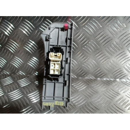Interrupteur de leve vitre avant droit TOYOTA YARIS 2 PHASE 2 d’occasion