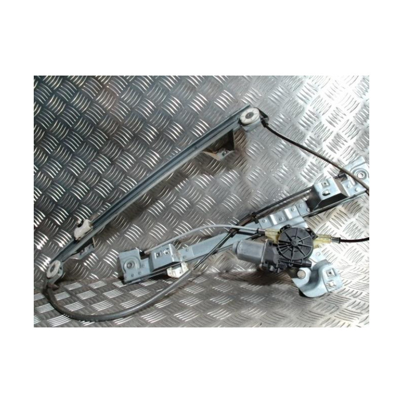 Leve vitre electrique avant droit RENAULT KANGOO 2 PHASE 1 d’occasion