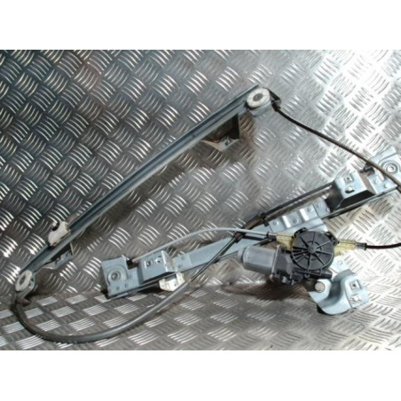 Leve vitre electrique avant droit RENAULT KANGOO 2 PHASE 1 d’occasion