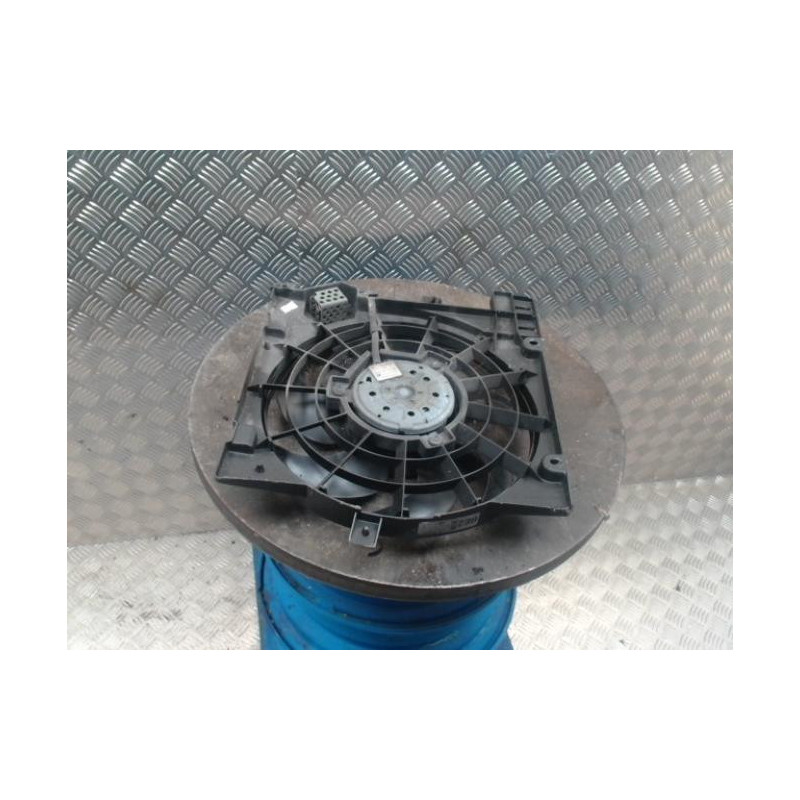 Moto ventilateur radiateur OPEL ZAFIRA B PHASE 2 d’occasion