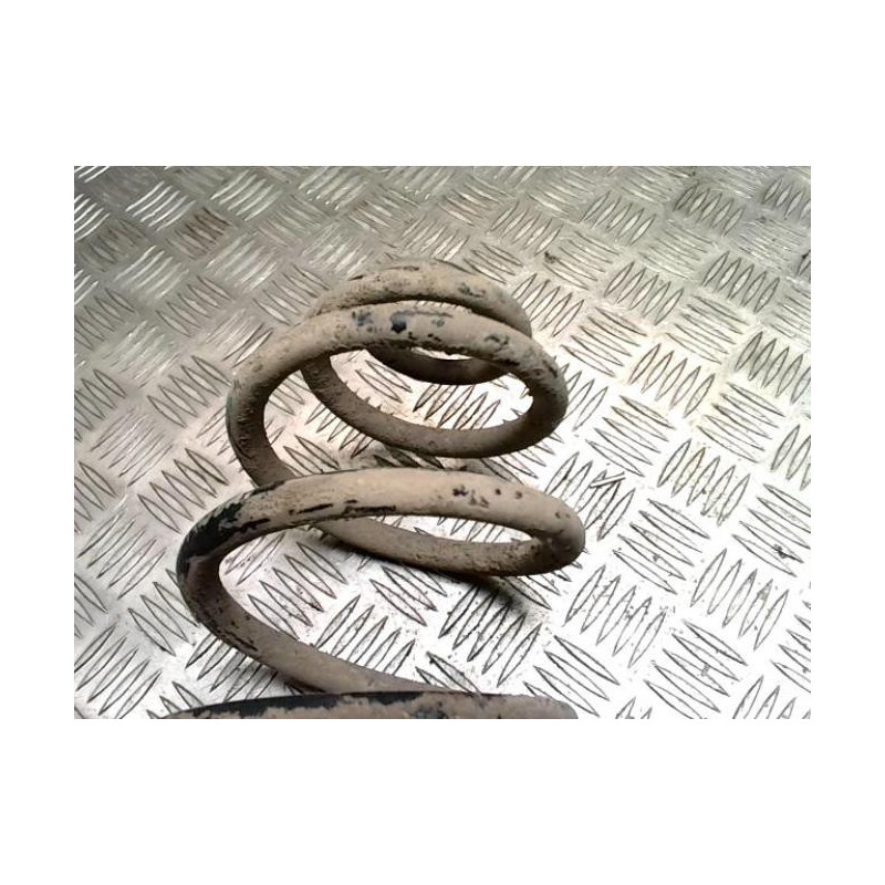 Ressort de suspension avant VOLKSWAGEN PASSAT 4 PHASE 2 d’occasion