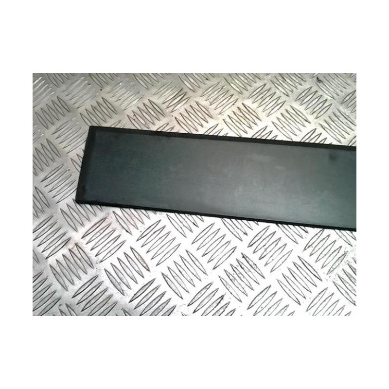 Baguette de porte arriere gauche  SEAT ARONA PHASE 1 d’occasion