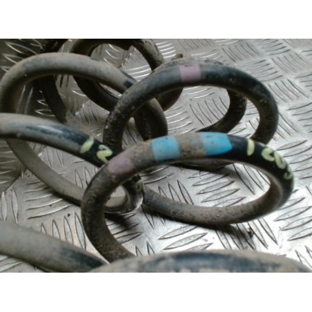 Ressort de suspension arriere PEUGEOT 308 1 PHASE 2 d’occasion
