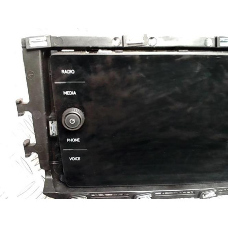 Ecran GPS VOLKSWAGEN POLO 6 PHASE 1 d’occasion