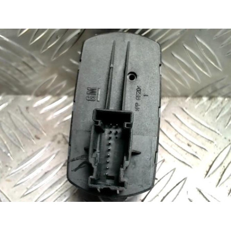 Interrupteur de leve vitre avant gauche OPEL CORSA D PHASE 1 d’occasion