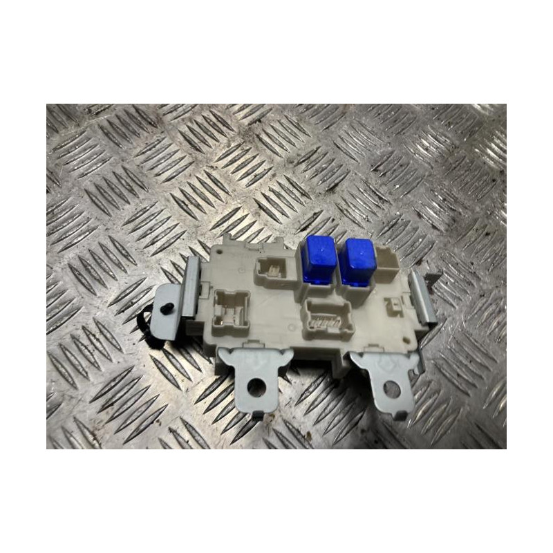 Porte fusible NISSAN 350 Z COUPE d’occasion