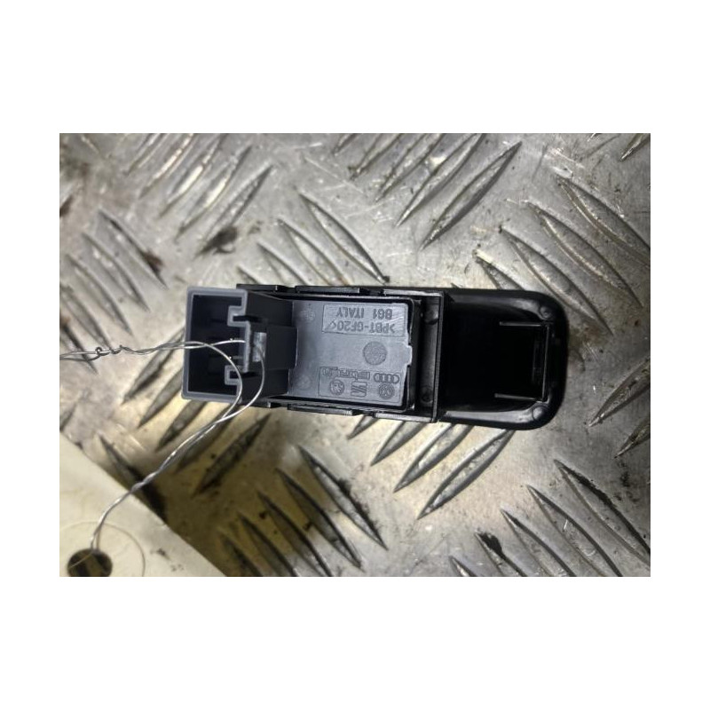 Interrupteur de leve vitre avant droit VOLKSWAGEN POLO 5 PHASE 2 d’occasion