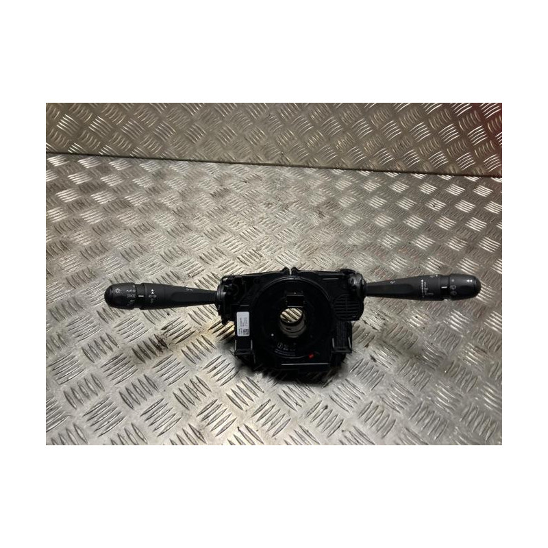 Com (Bloc Contacteur Tournant+Commodo Essuie Glace+Commodo Phare) CITROEN C3 3 PHASE 2 d’occasion
