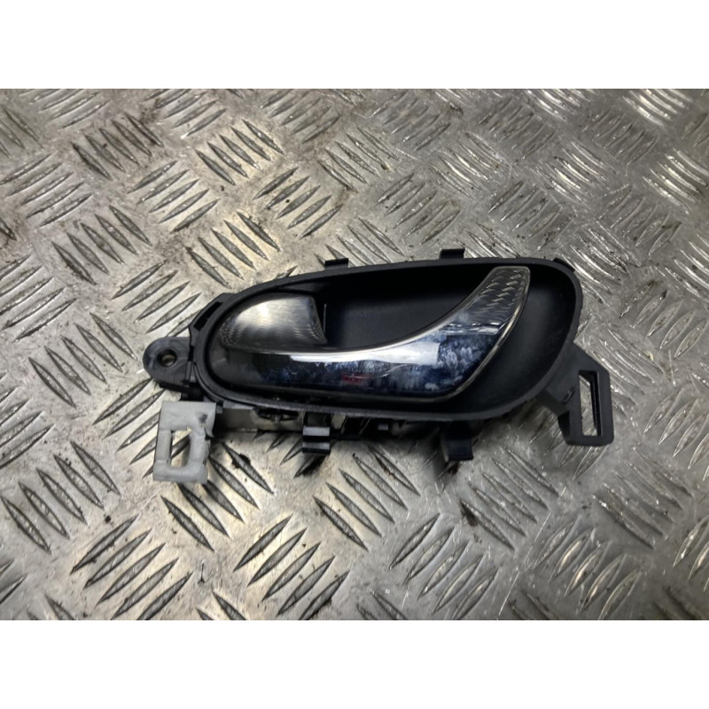 Poignee interieur avant gauche RENAULT KADJAR PHASE 1 d’occasion