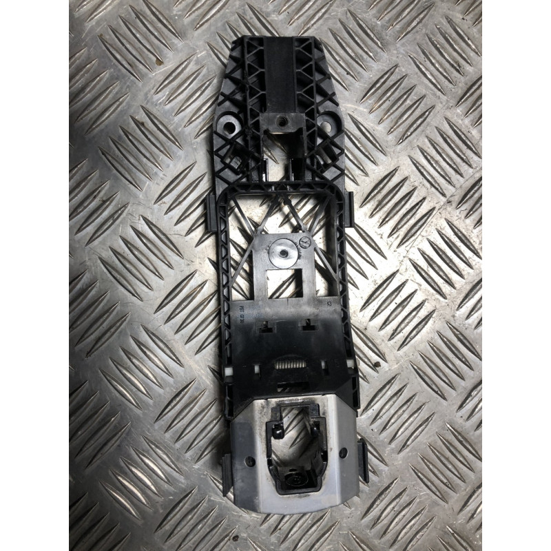 Support poignee porte avant gauche VOLKSWAGEN POLO 5 PHASE 1 d’occasion