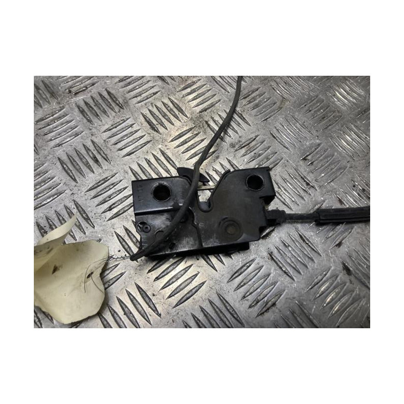 Serrure de capot VOLKSWAGEN POLO 5 PHASE 1 d’occasion