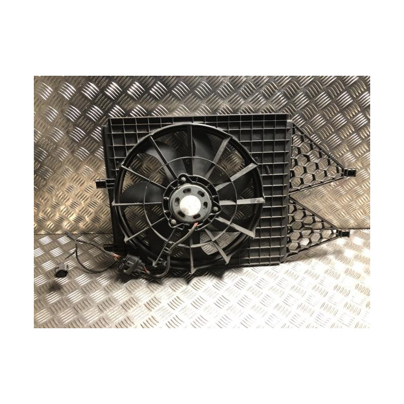 Moto ventilateur radiateur VOLKSWAGEN POLO 5 PHASE 1 d’occasion