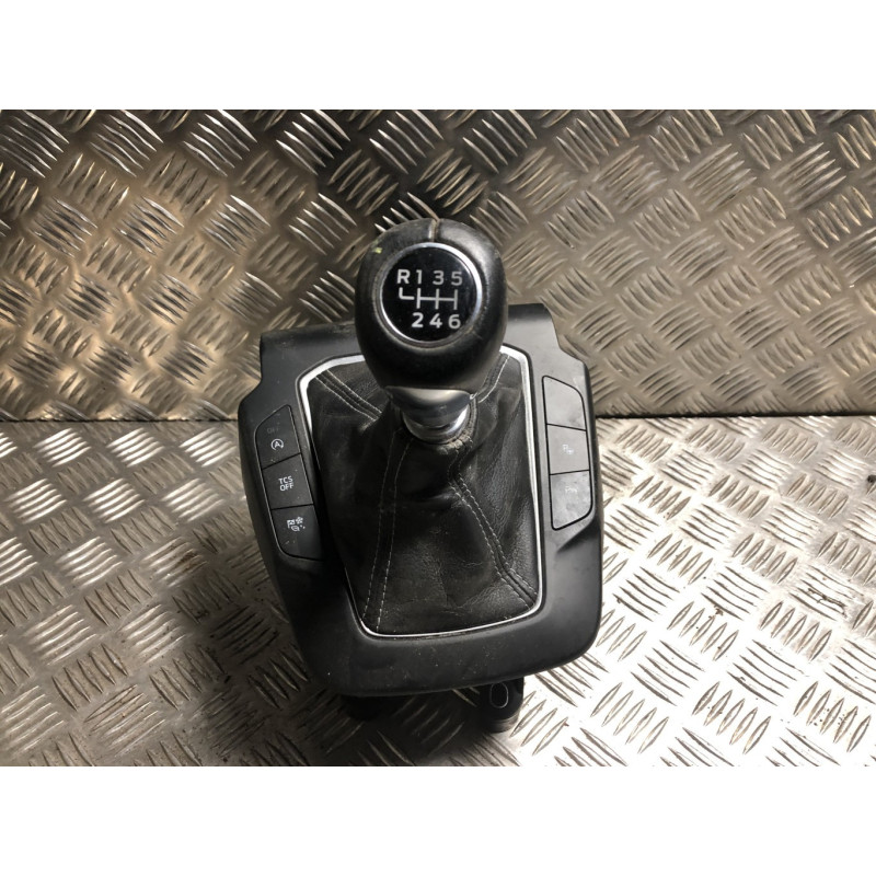 Levier de vitesses FORD FOCUS 4 PHASE 1 d’occasion