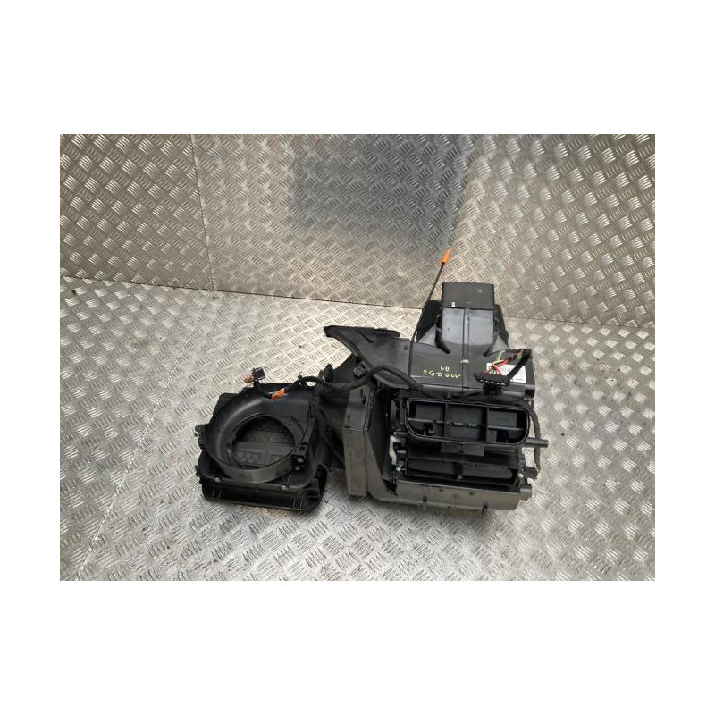 Bloc chauffage SKODA OCTAVIA 3 PHASE 1 BREAK d’occasion
