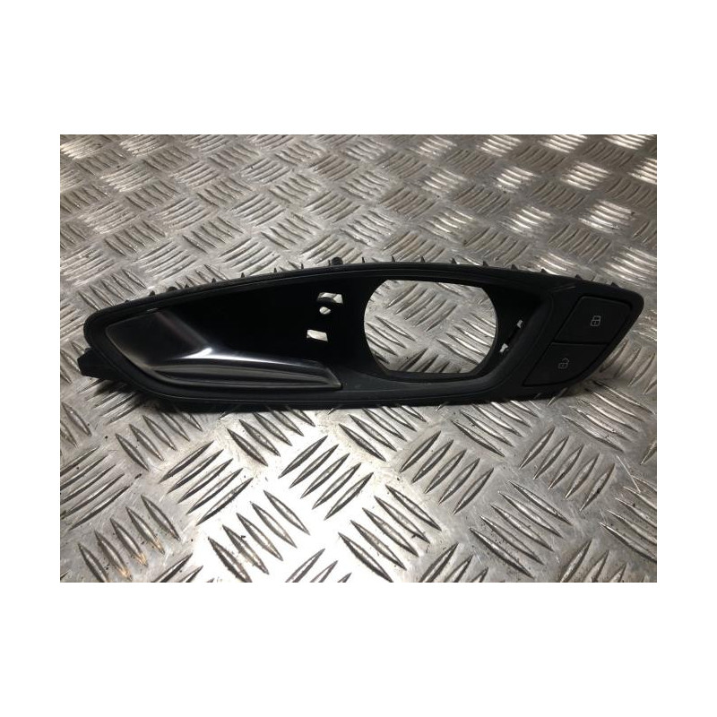 Poignee interieur avant gauche AUDI A1 1 PHASE 1 d’occasion