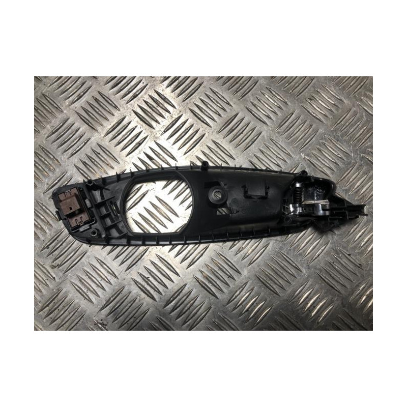 Poignee interieur avant gauche AUDI A1 1 PHASE 1 d’occasion
