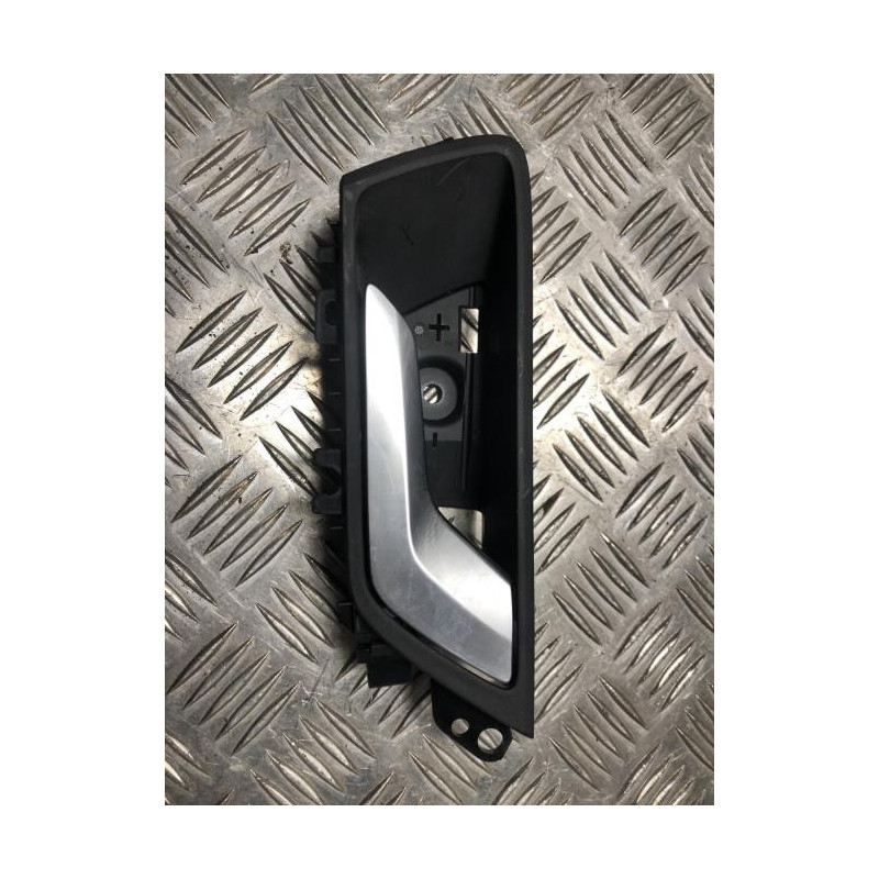 Poignee interieur arriere droit FORD FOCUS 4 PHASE 1 d’occasion