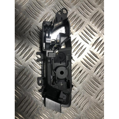 Poignee interieur arriere droit FORD FOCUS 4 PHASE 1 d’occasion