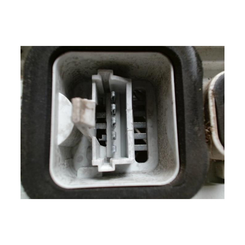 Platine feu arriere droit RENAULT TWINGO 1 PHASE 2 d’occasion