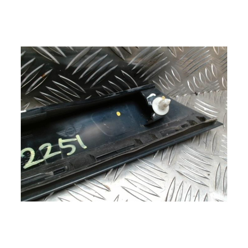 Baguette de porte avant droite MINI MINI 2 R60 COUNTRYMAN BREAK d’occasion