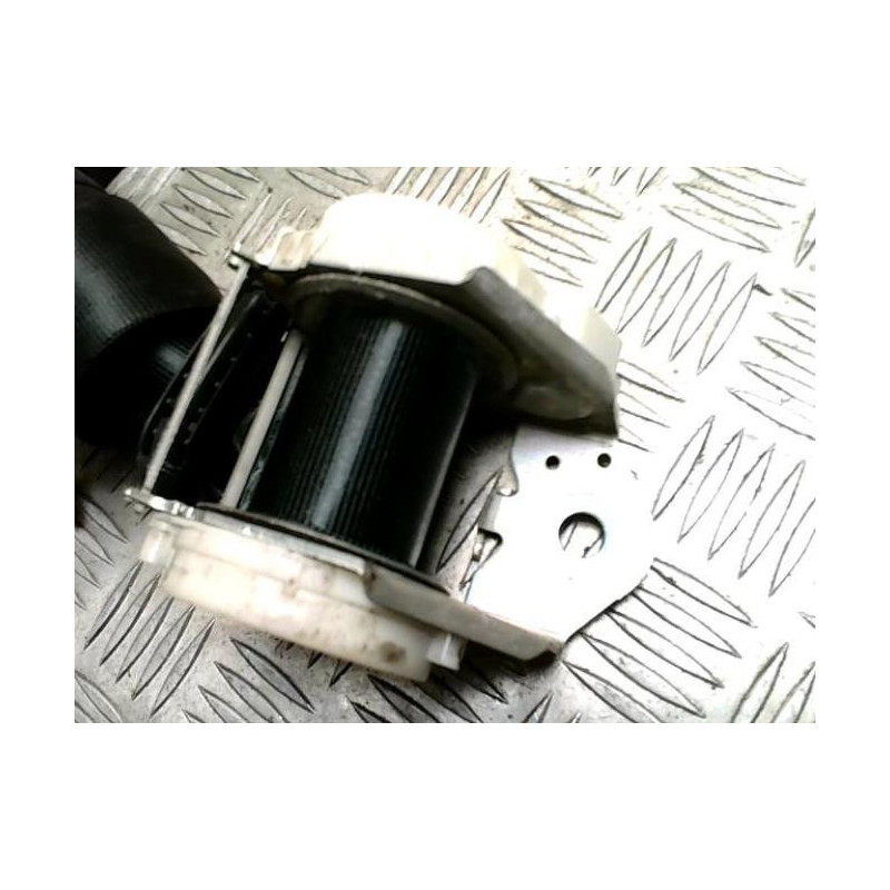 Ceinture arriere gauche FORD FIESTA 6 PHASE 1 d’occasion