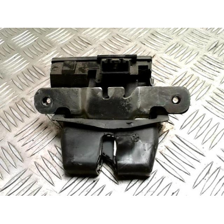 Serrure de hayon FORD FIESTA 6 PHASE 1 d’occasion