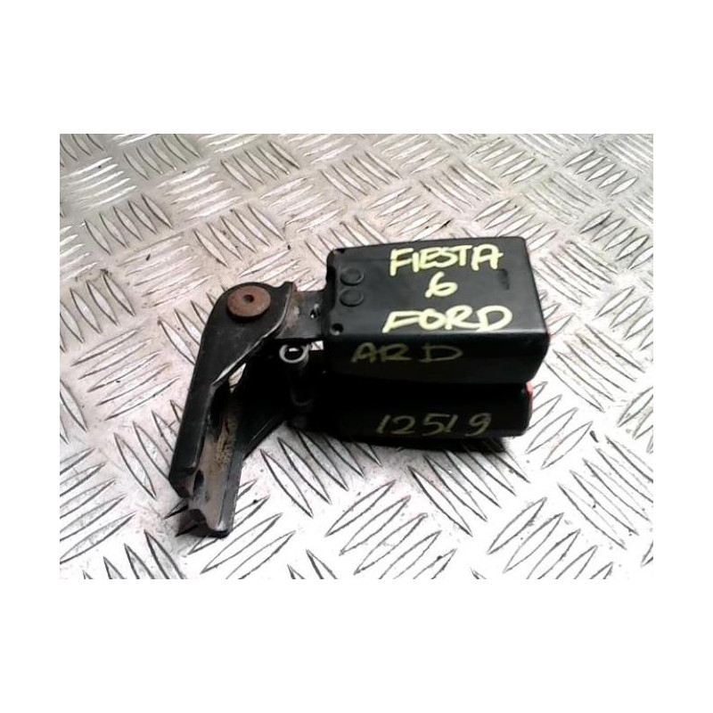 Attache ceinture arriere droit FORD FIESTA 6 PHASE 1 d’occasion