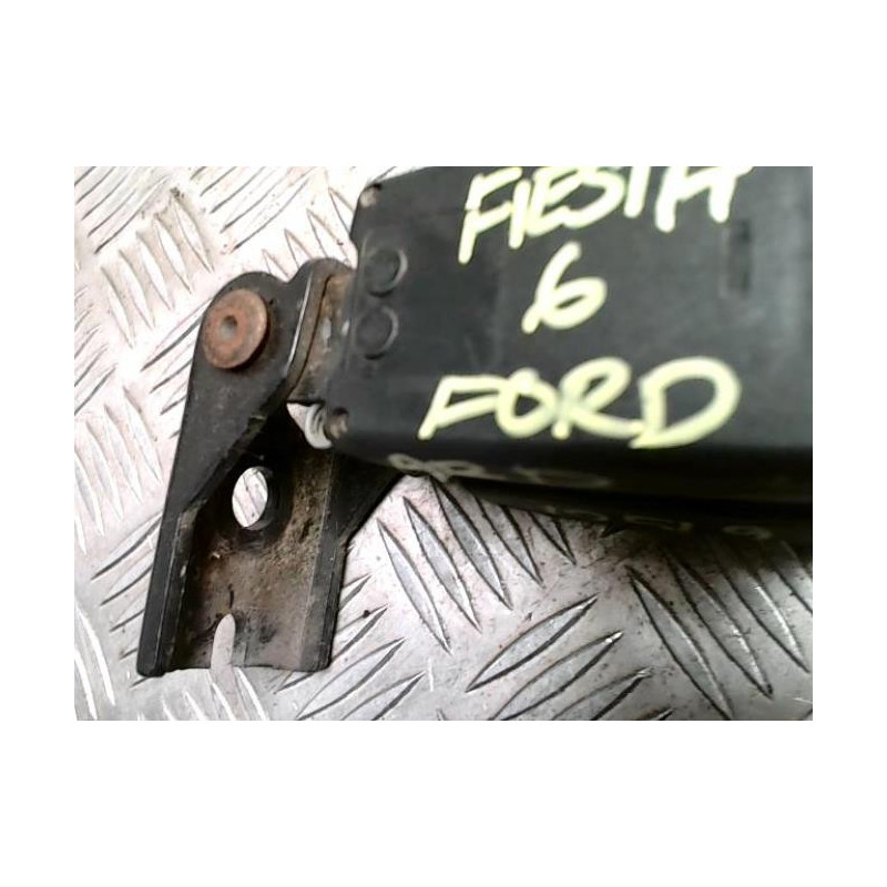 Attache ceinture arriere droit FORD FIESTA 6 PHASE 1 d’occasion