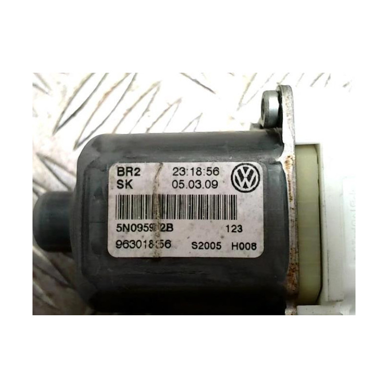Moteur leve vitre avant droit VOLKSWAGEN TIGUAN 1 PHASE 1 d’occasion