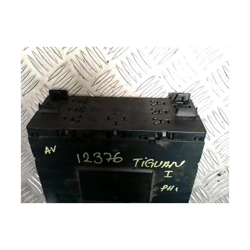 Porte fusible VOLKSWAGEN TIGUAN 1 PHASE 1 d’occasion