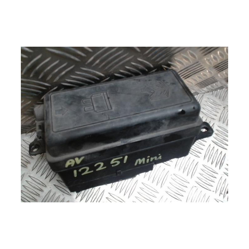 Porte fusible MINI MINI 2 R60 COUNTRYMAN BREAK d’occasion