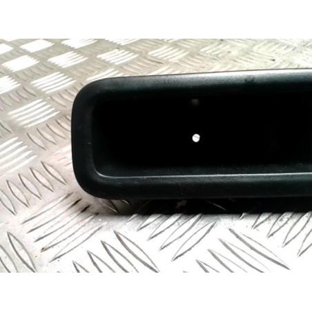 Interrupteur de leve vitre avant droit RENAULT TWINGO 2 PHASE 2 d’occasion