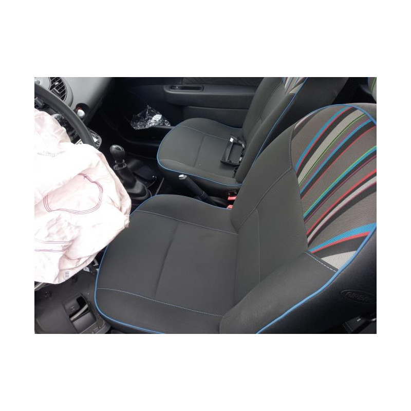 Interrupteur de leve vitre avant droit RENAULT TWINGO 2 PHASE 2 d’occasion