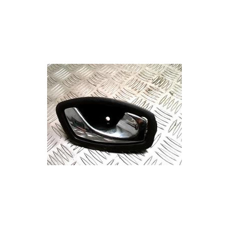 Poignee interieur arriere droit RENAULT SCENIC 3 PHASE 2 d’occasion