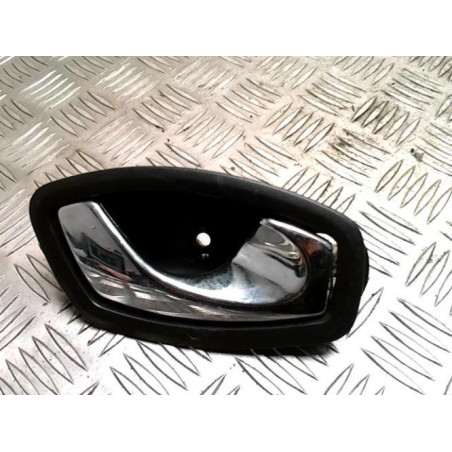 Poignee interieur arriere droit RENAULT SCENIC 3 PHASE 2 d’occasion