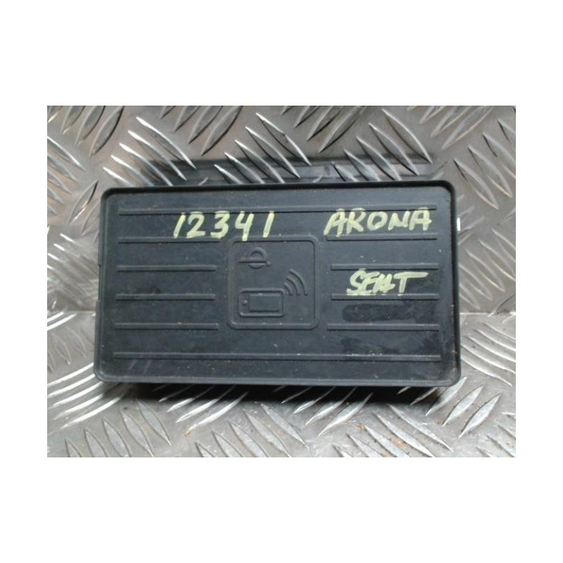 Chargeur intégré SEAT ARONA PHASE 1 d’occasion