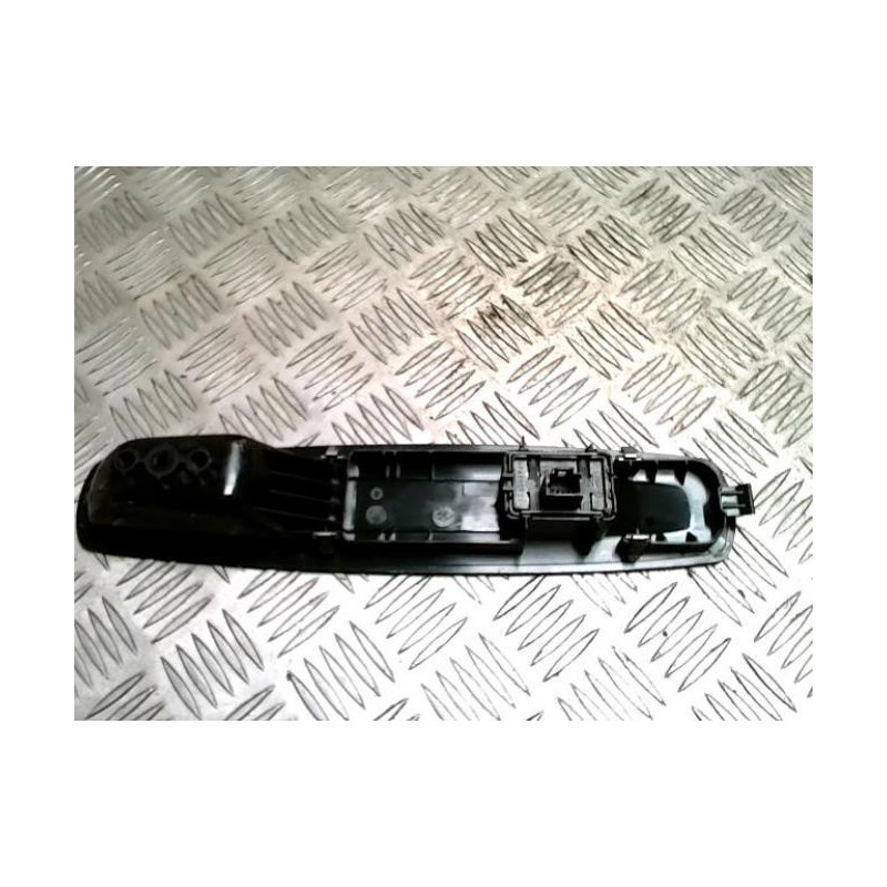 Interrupteur de leve vitre avant droit RENAULT SCENIC 3 PHASE 2 d’occasion