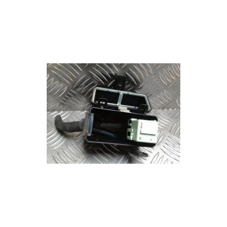 Porte fusible MINI MINI 2 R60 COUNTRYMAN BREAK d’occasion
