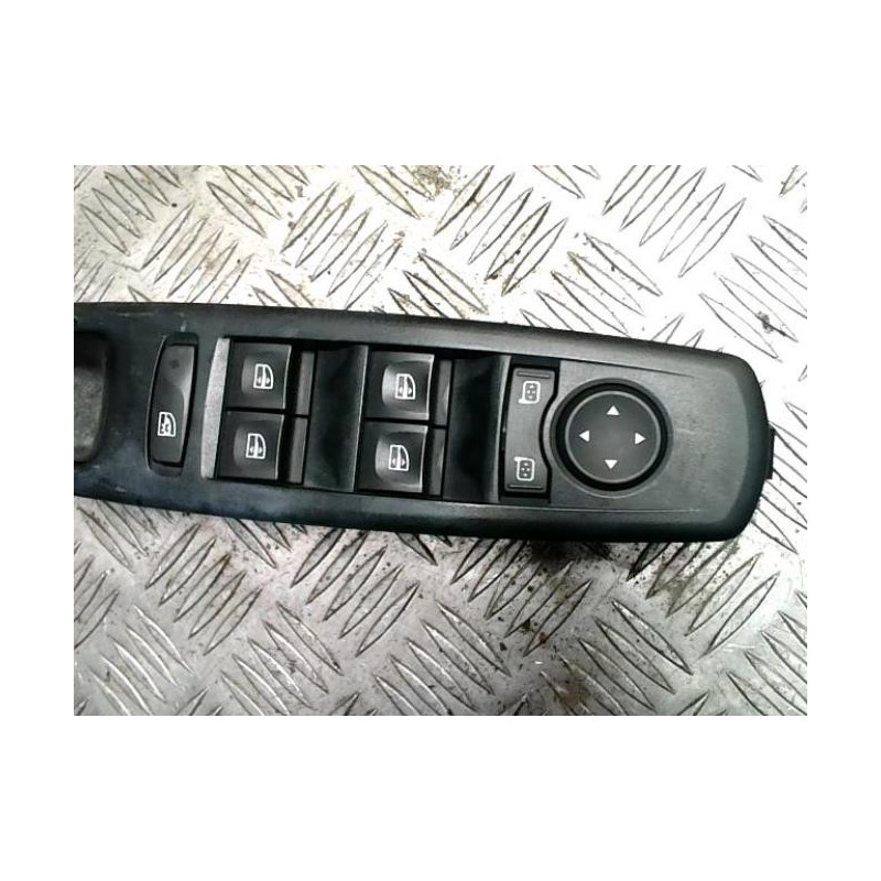 Interrupteur de leve vitre avant gauche RENAULT SCENIC 3 PHASE 2 d’occasion
