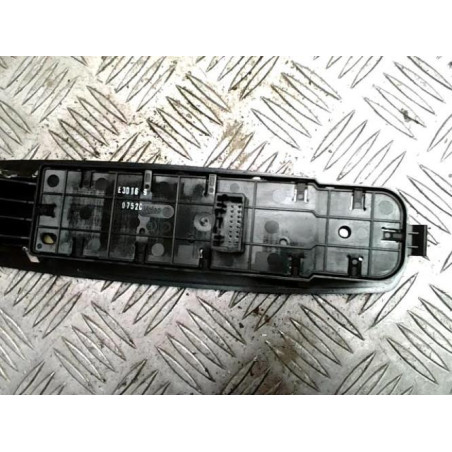 Interrupteur de leve vitre avant gauche RENAULT SCENIC 3 PHASE 2 d’occasion