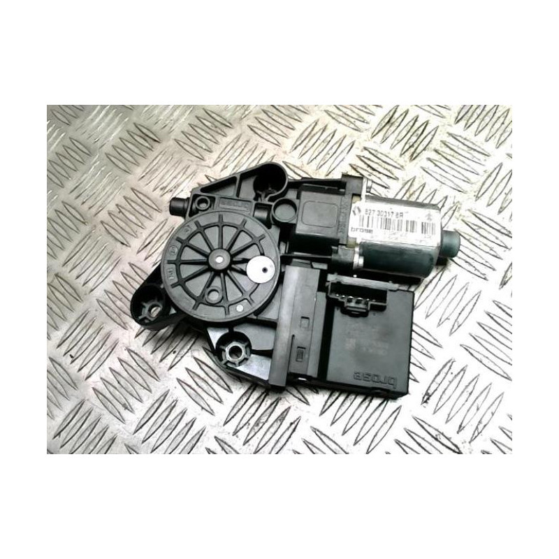 Moteur leve vitre arriere droit RENAULT SCENIC 3 PHASE 2 d’occasion